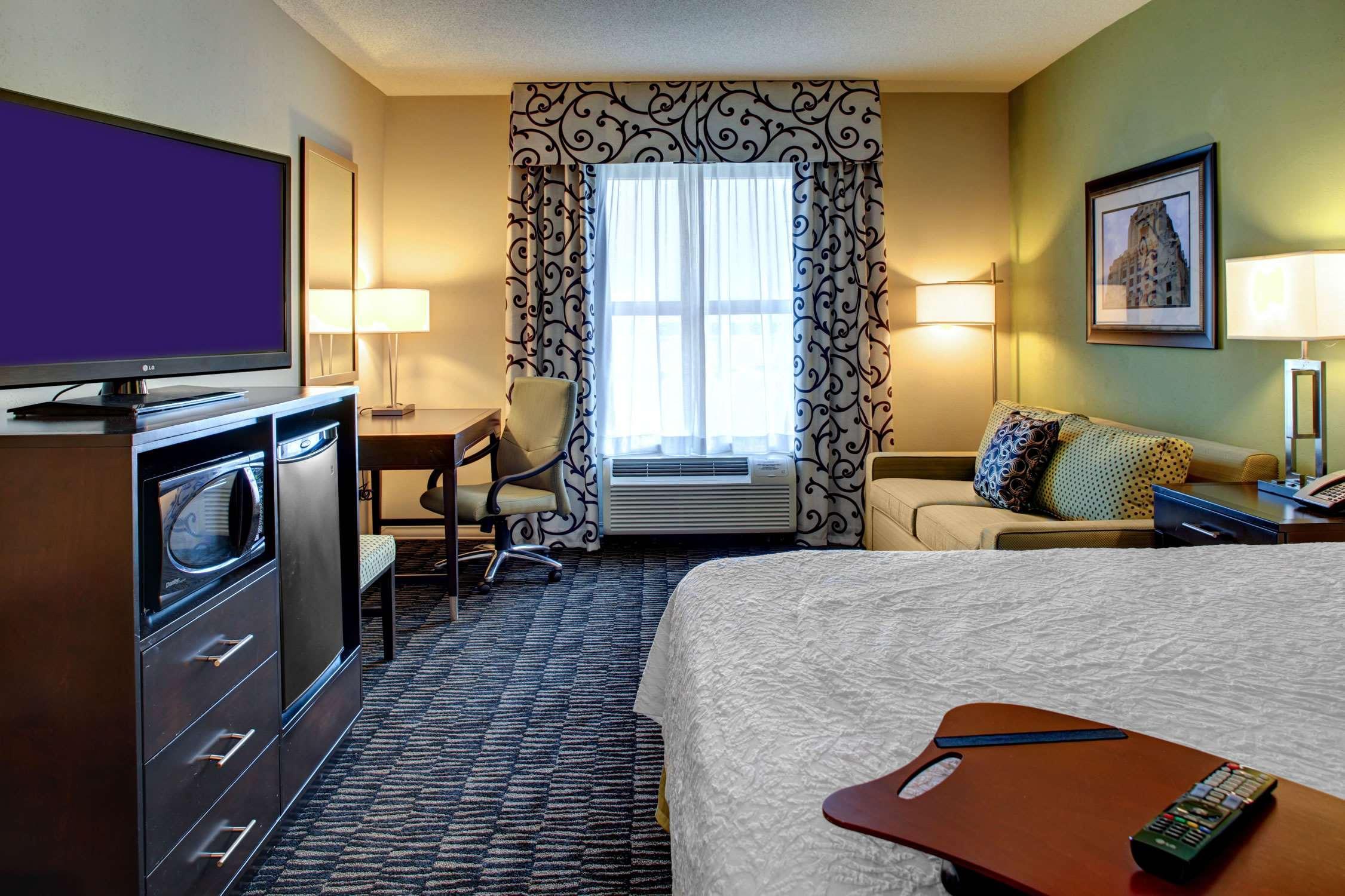 Hampton Inn & Suites Baton Rouge Downtown Экстерьер фото